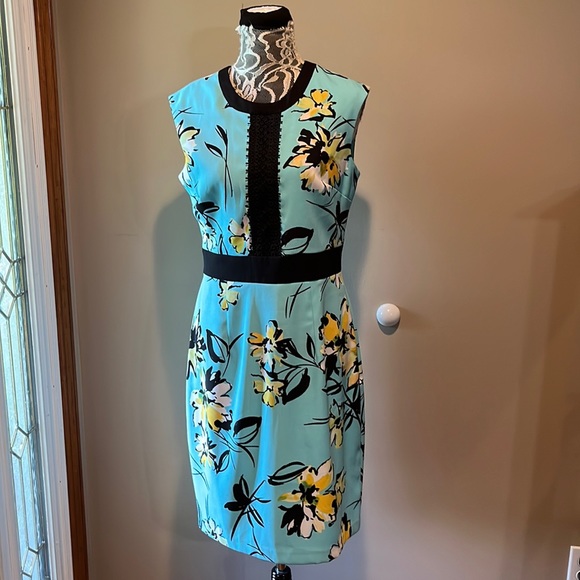 London Times Dresses & Skirts - London Times Dress🌷Simply Stunning